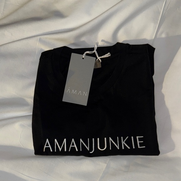 Black Amanjunkie T shirt